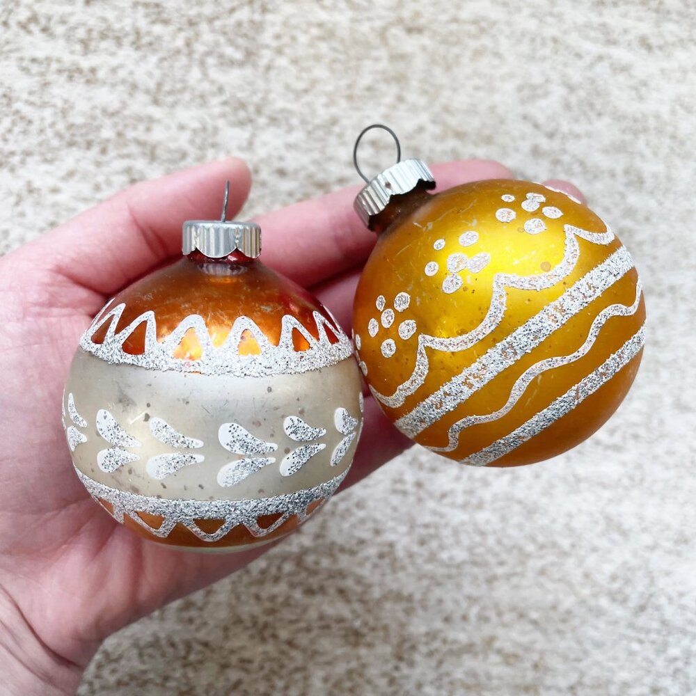 Vintage Shiny Brite Pair 2 Mercury Glass Christmas Ornaments Balls Gold Glitter